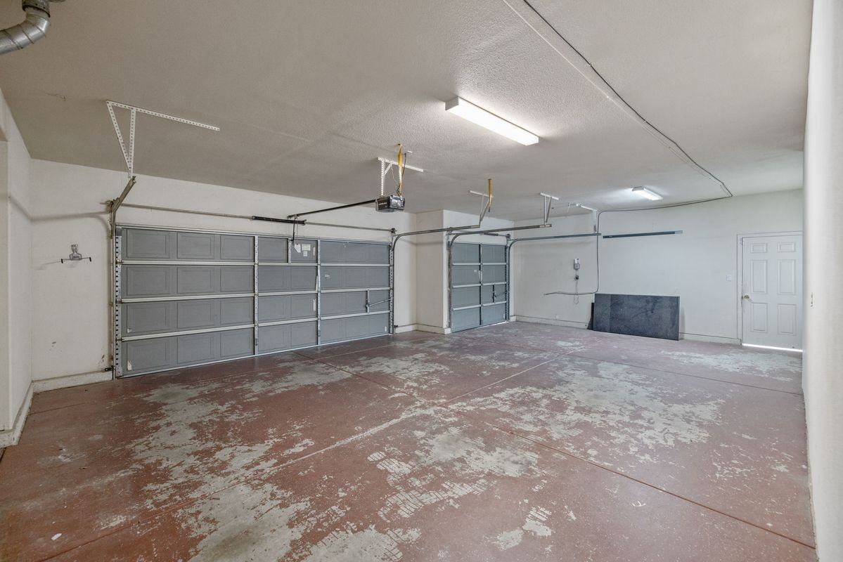 3169 Brickfield Ave - Photo 2 of 3