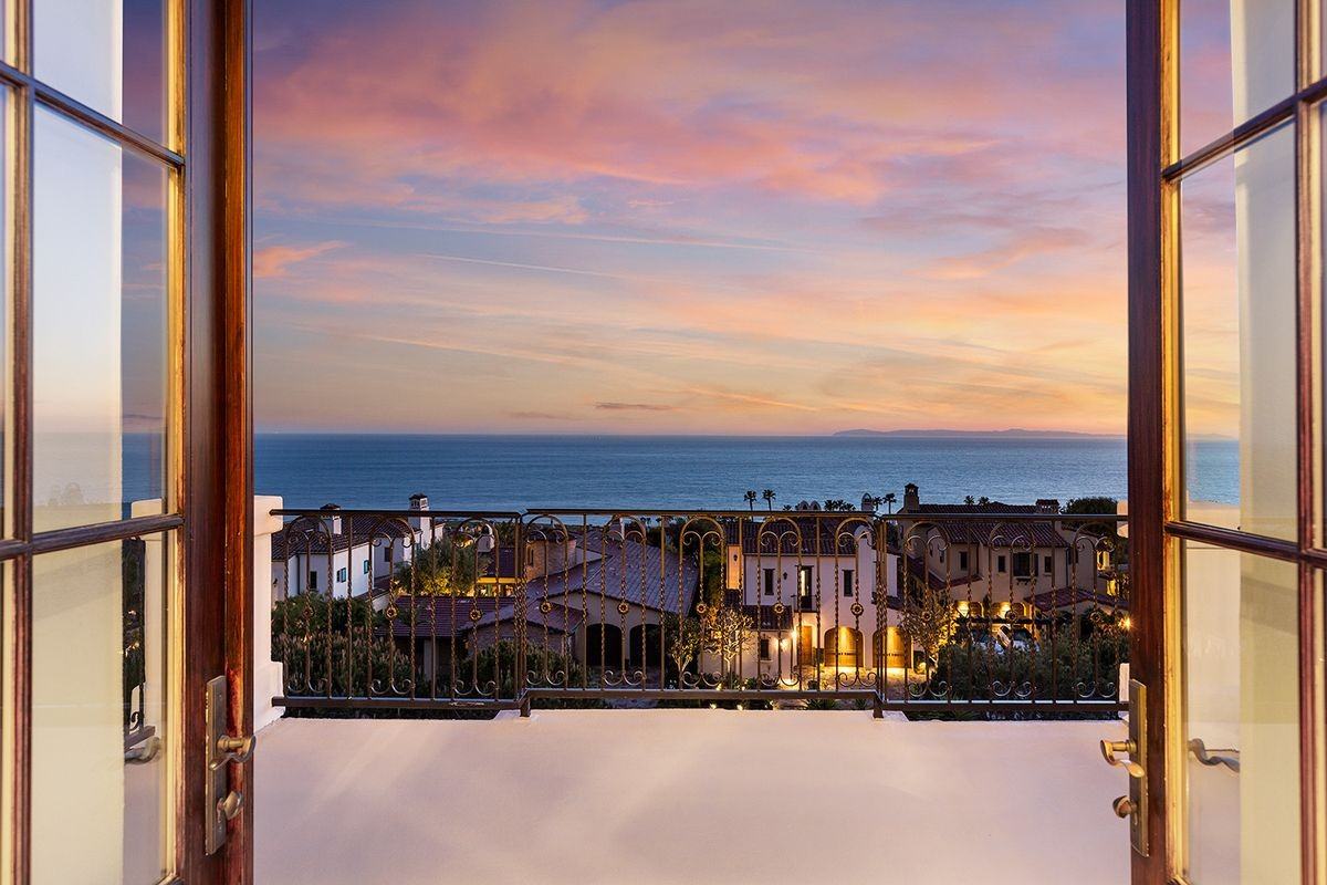 26 Cliffhouse Bluff - Photo 4 of 9