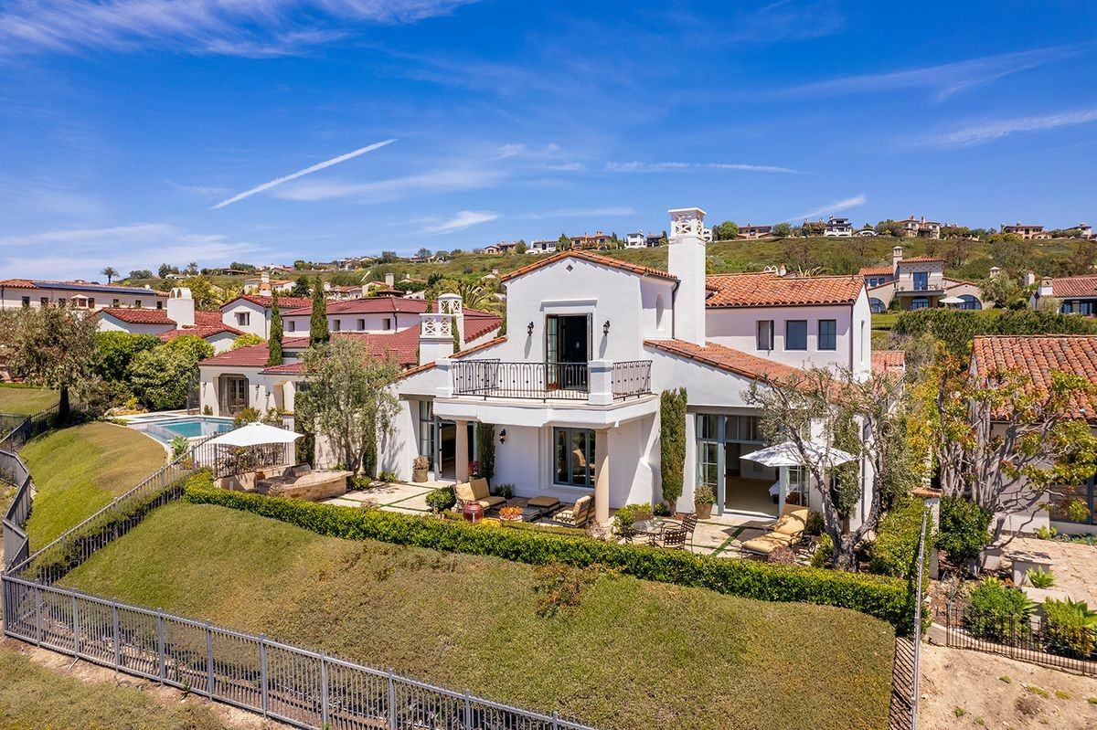 26 Cliffhouse Bluff - Photo 5 of 9