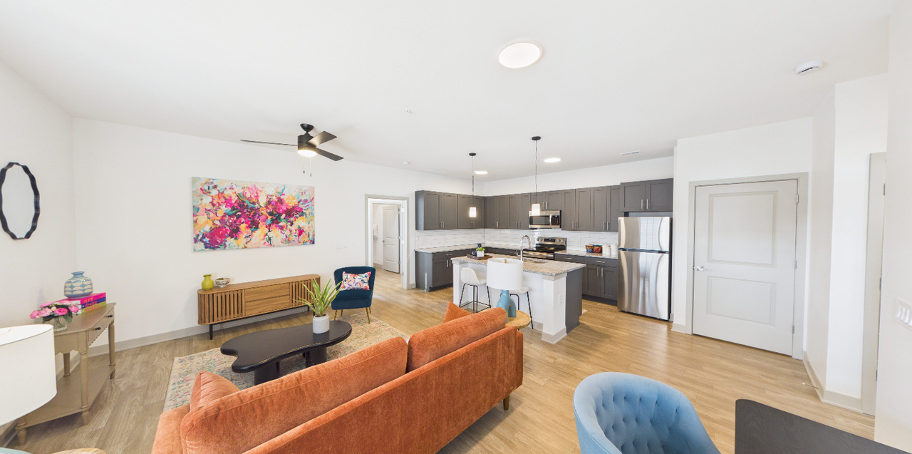 Kensington Gardens - Photo 4 of 7