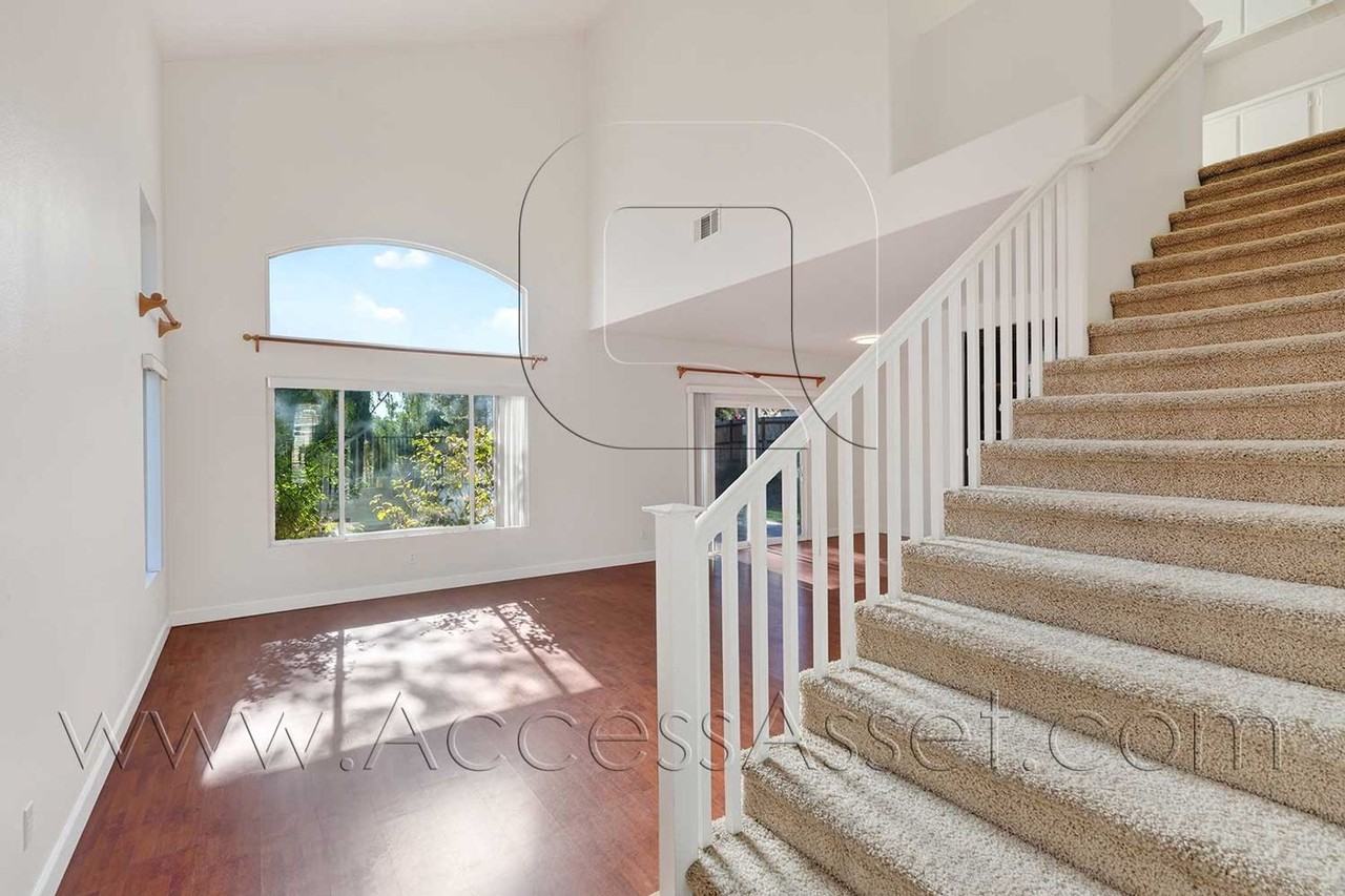 23870 Buttercup Dr - Photo 5 of 42