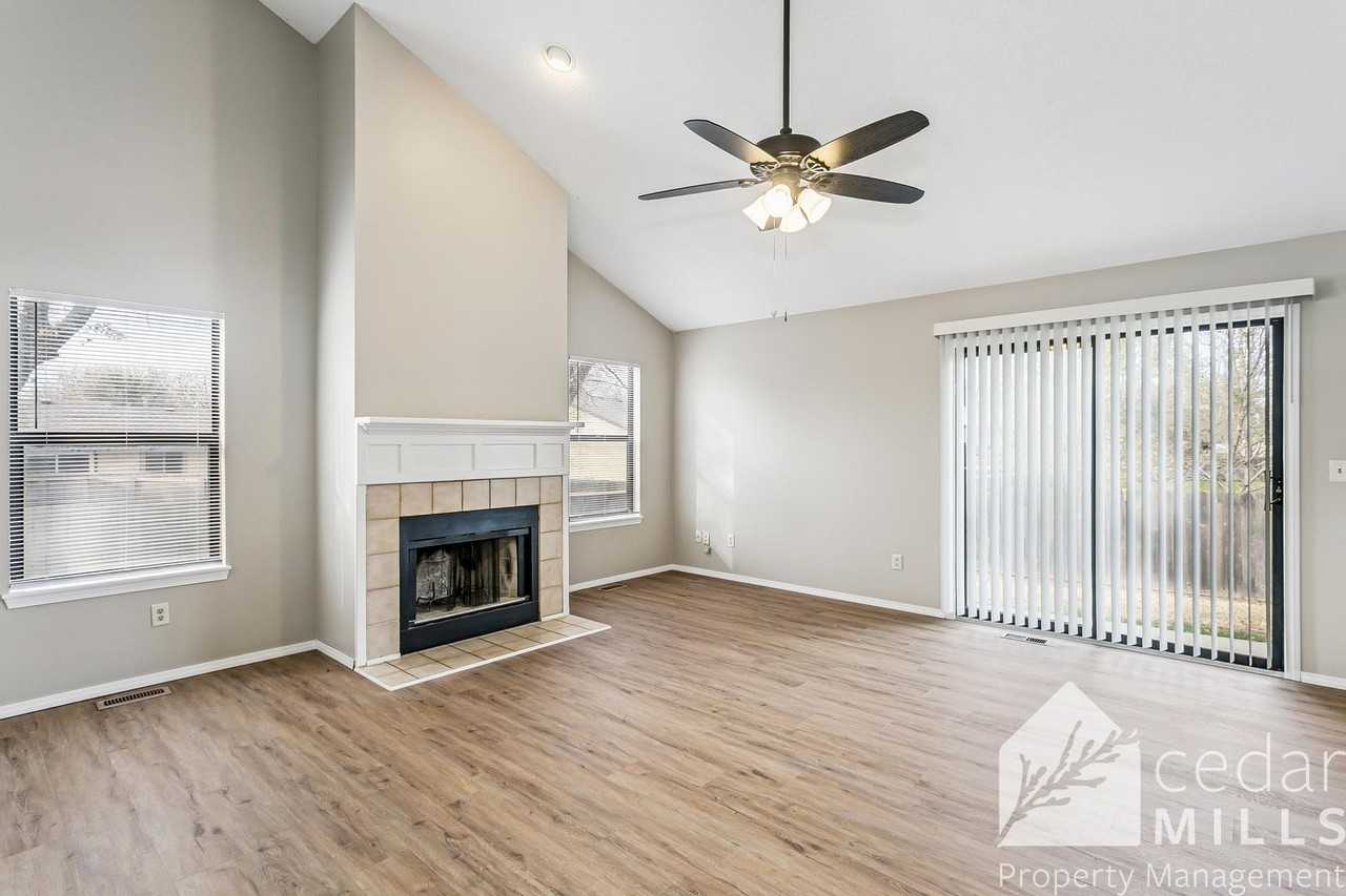 580 West 3rd Street - Photo 2 of 14