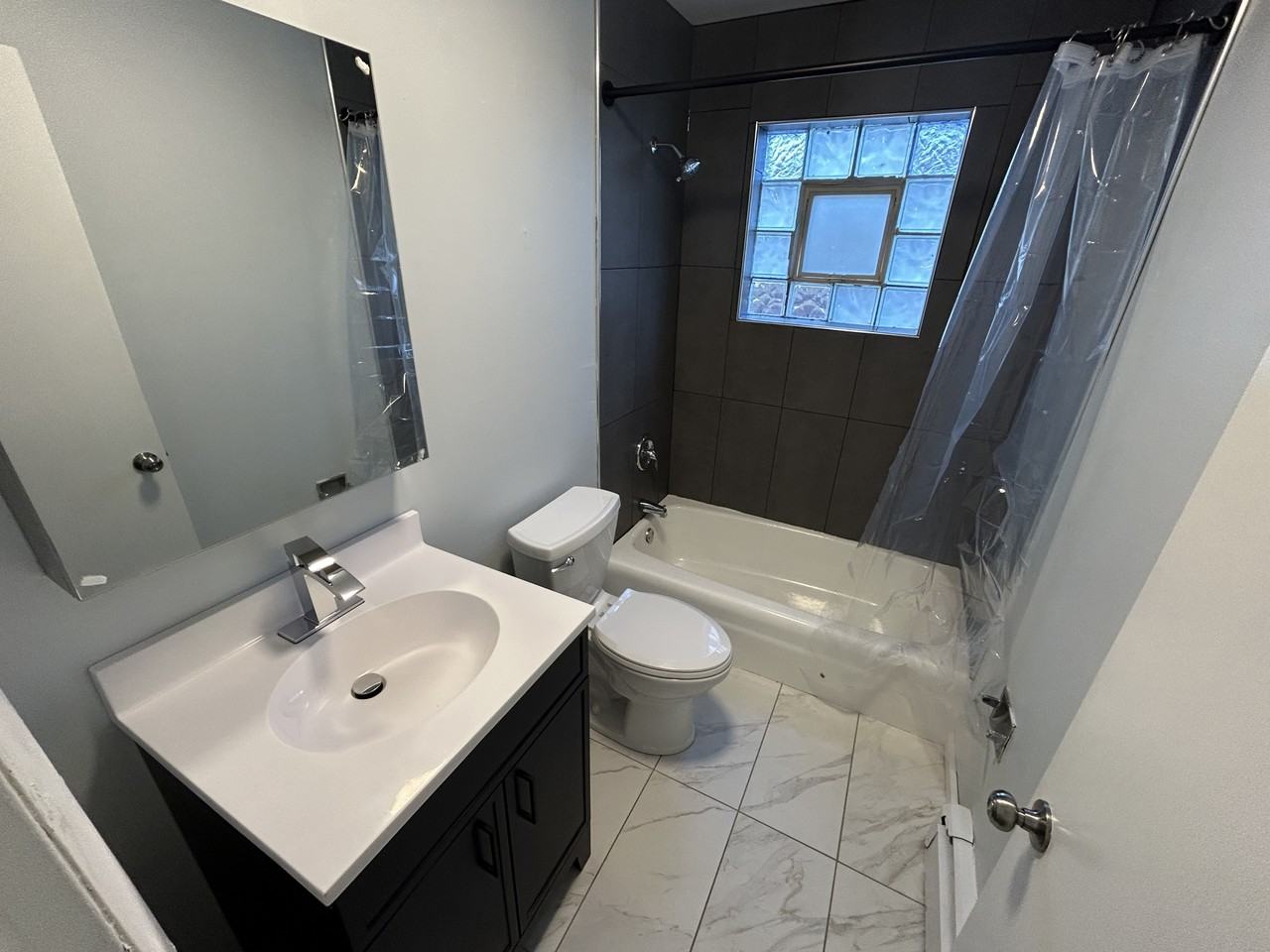 1220 Marengo Avenue - Photo 3 of 11