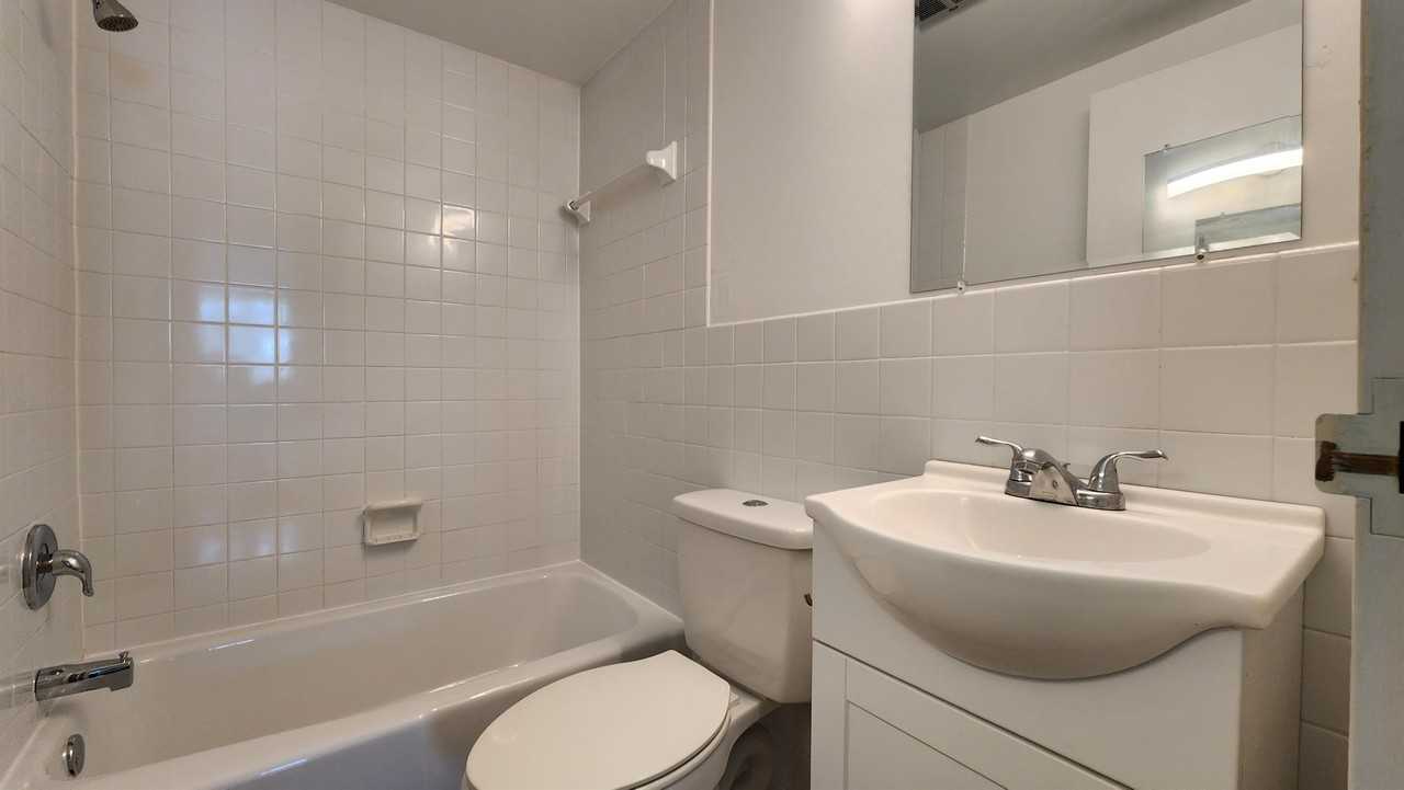 The Andrew - Photo 5 of 18