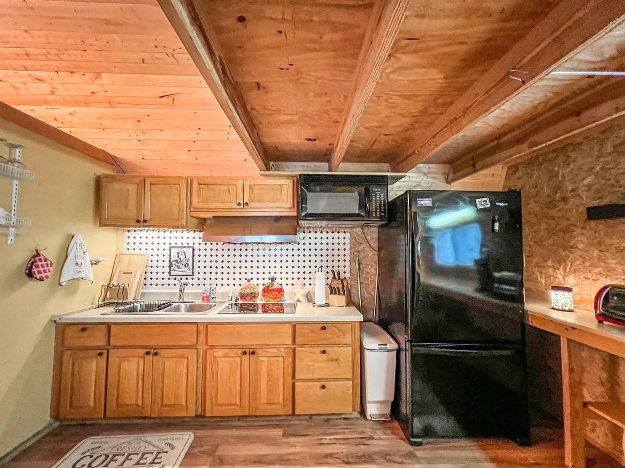 1741 Valley Drive Unit B - Photo 3 of 14