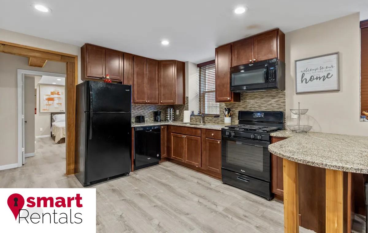 3640 Shaw - Photo 3 of 14