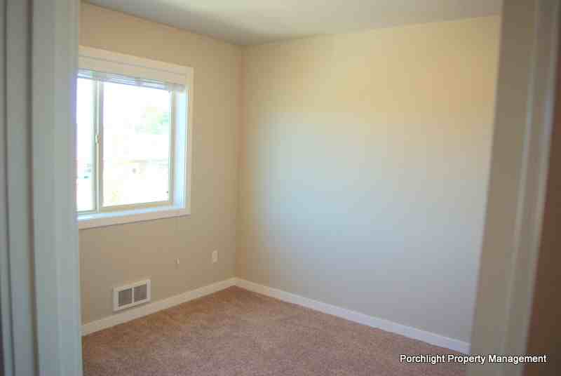 AARON2003 - Photo 6 of 15