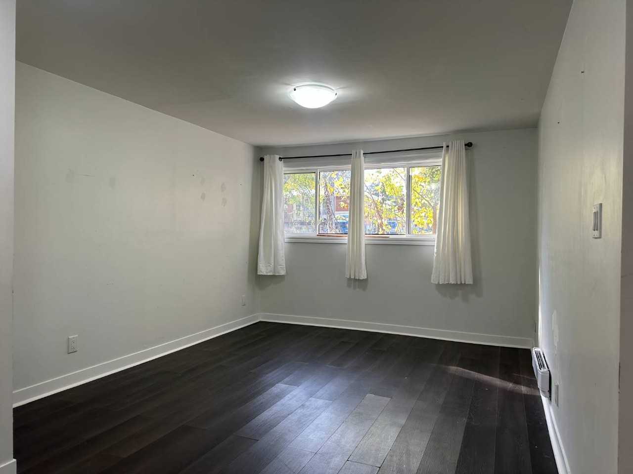 63 Stanley Street - Photo 7 of 24