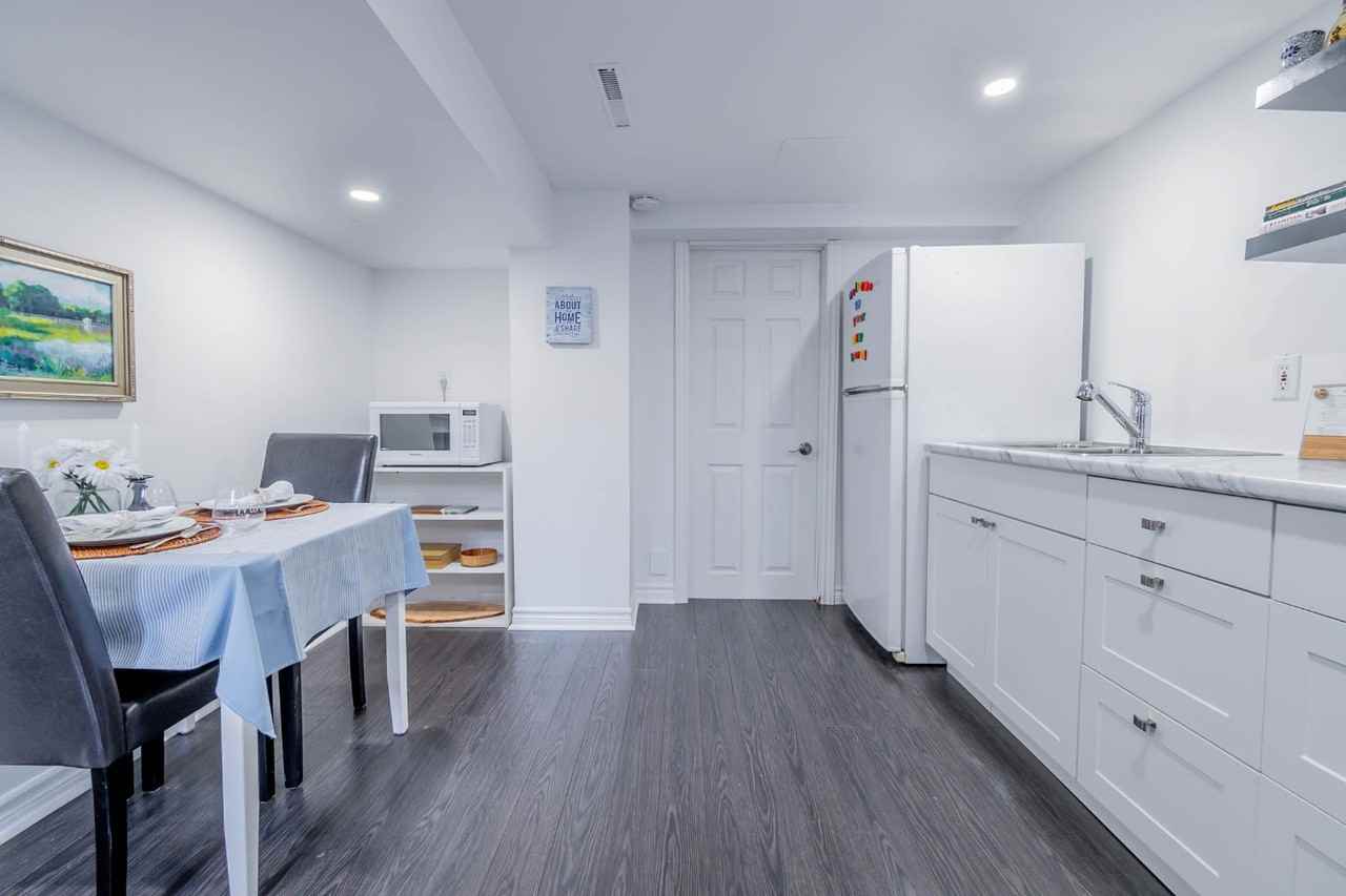 16 Ridgeview Avenue #2 - Photo 6 of 20