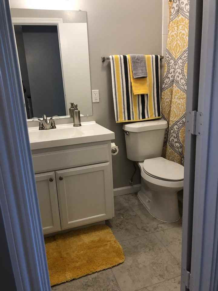 St. Laurent Apartments - Photo 4 of 4