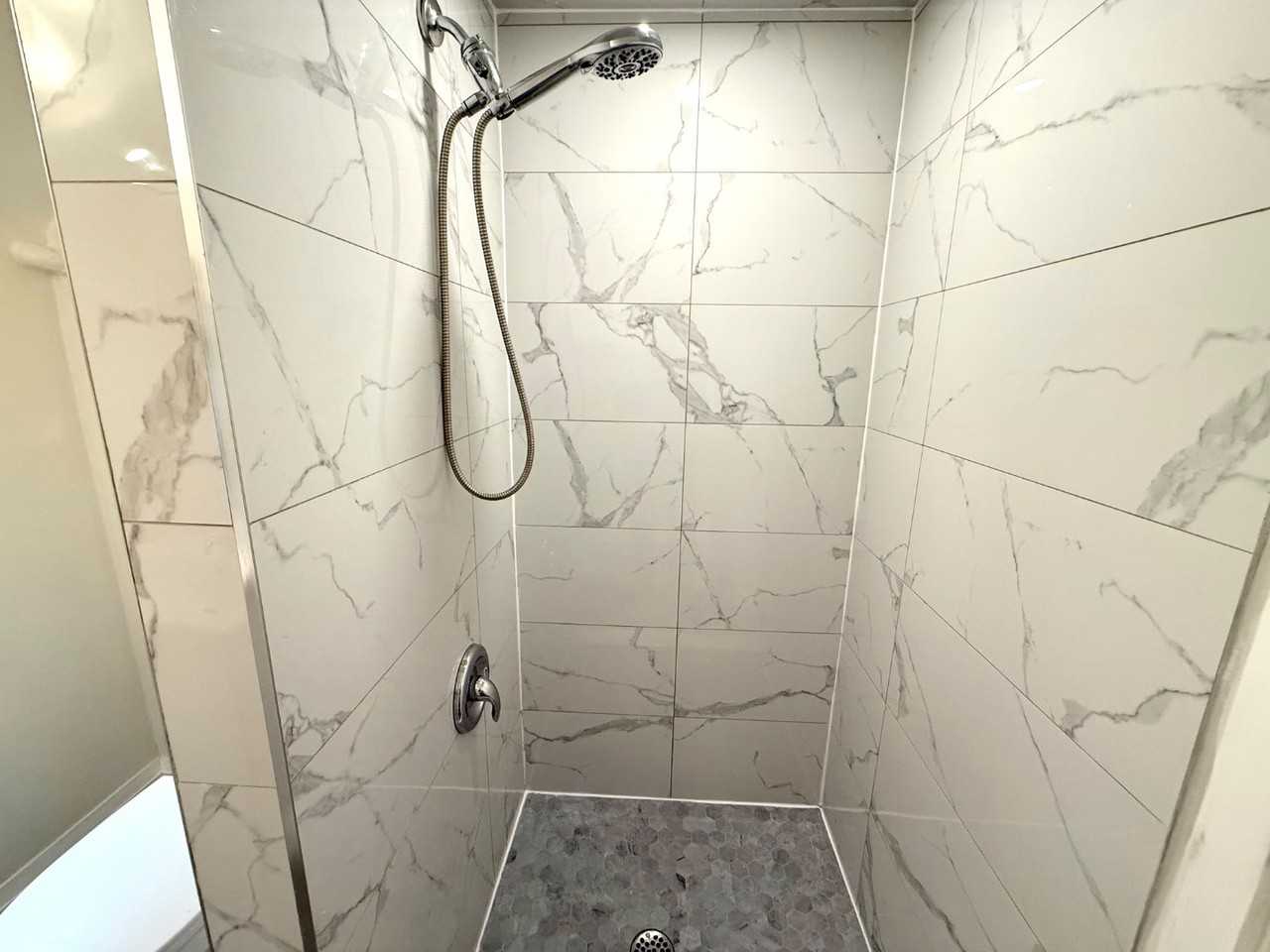 21 Locke Street South #C - Photo 4 of 15