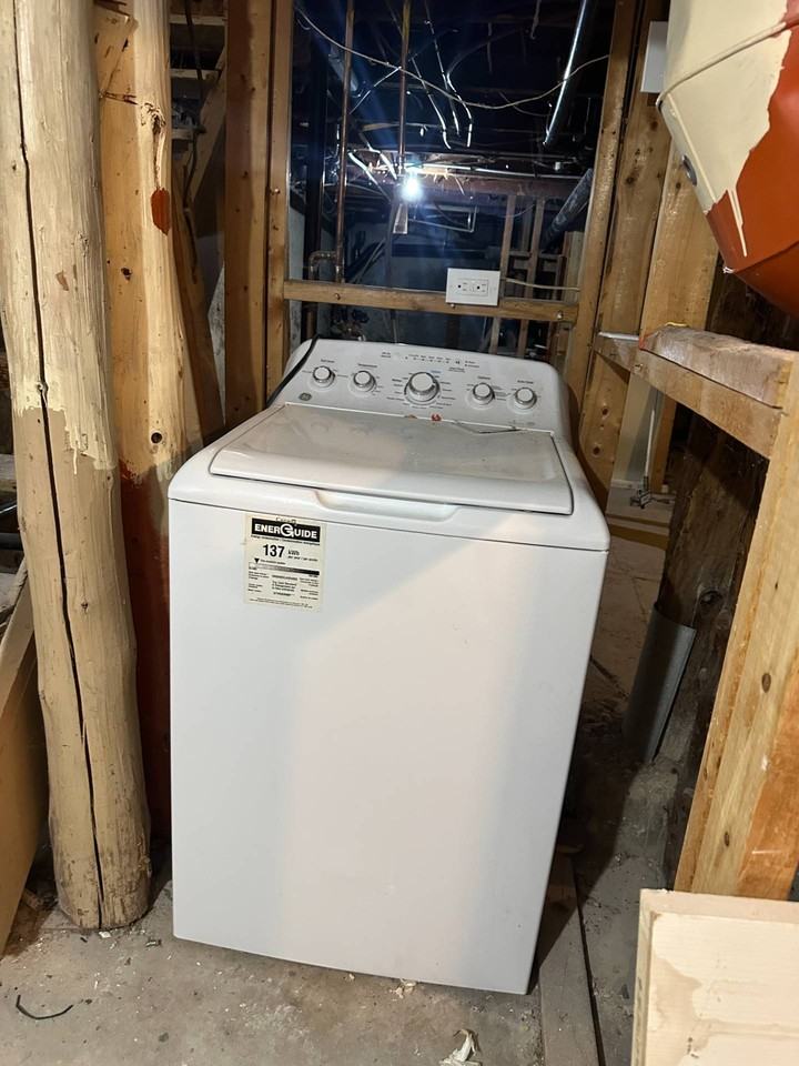 274 William St - Photo 3 of 24