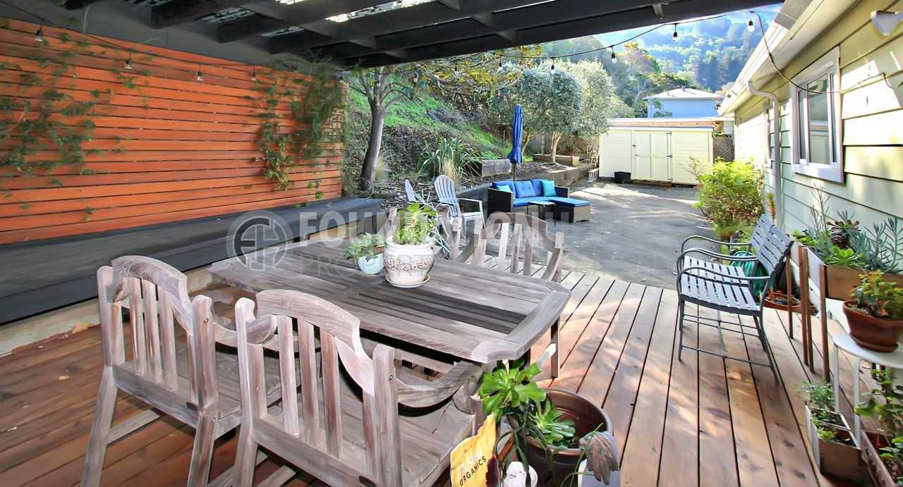 122 Du Bois St - Photo 4 of 15