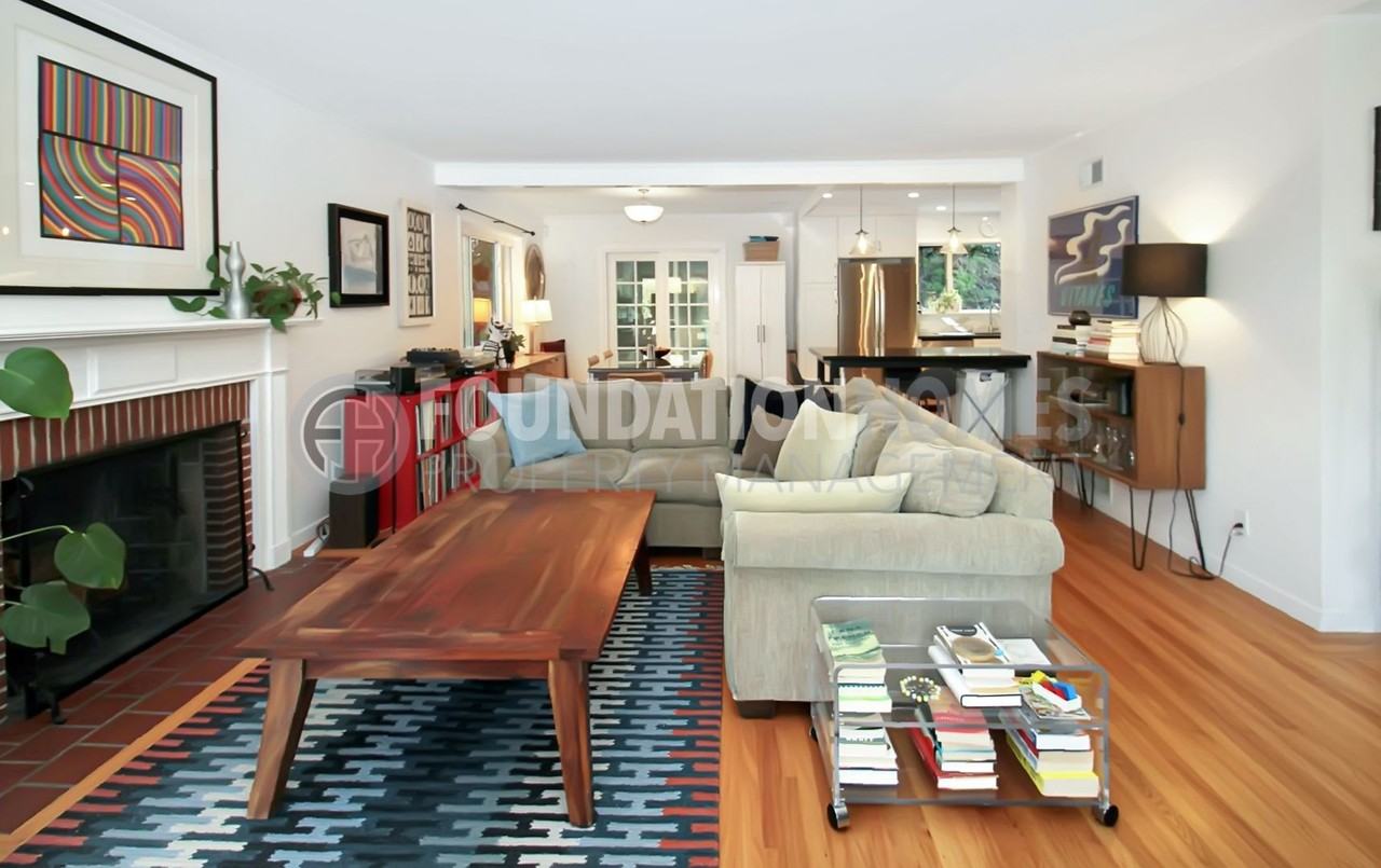 122 Du Bois St - Photo 7 of 15