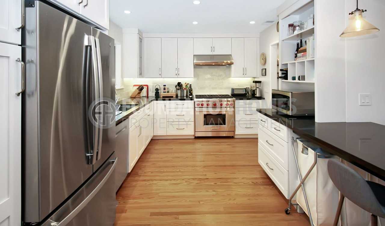 122 Du Bois St - Photo 2 of 15