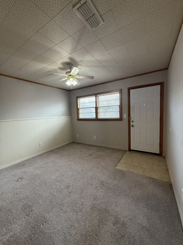 2103 33rd Street - Photo 6 of 6