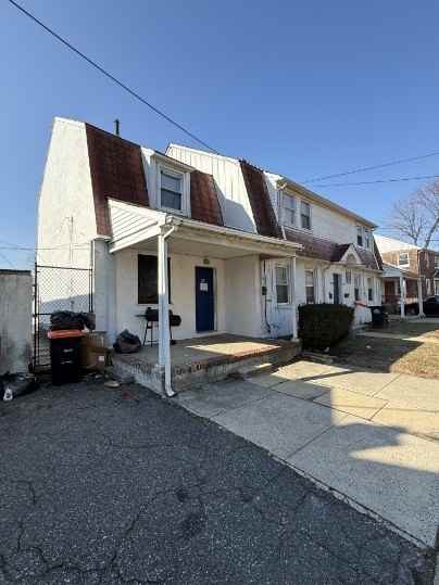 906 Keystone Road - Photo 2 of 23