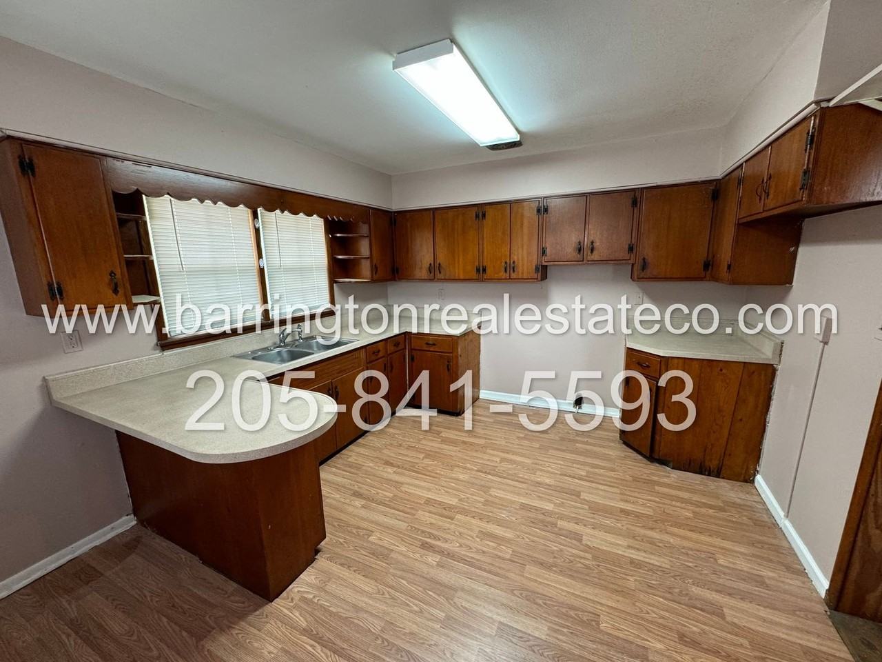 1531 Dartmouth Ave - Photo 4 of 9