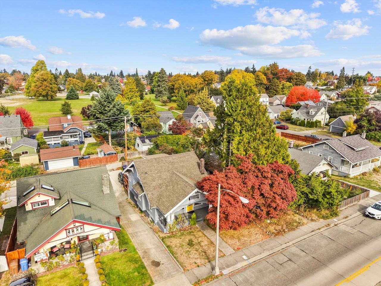 4111 6th Ave - Photo 7 of 50