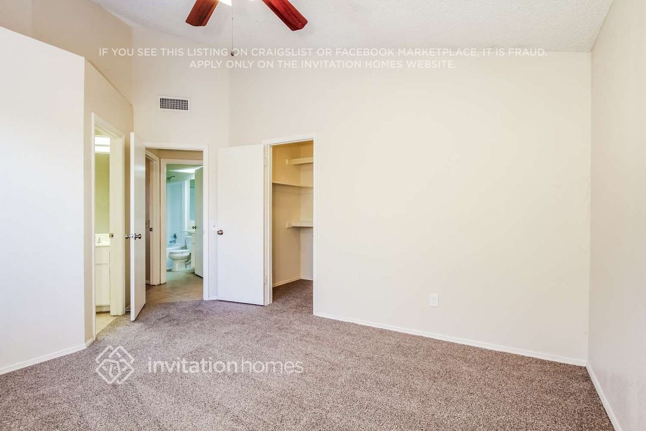 3317 W Potter Dr - Photo 7 of 17