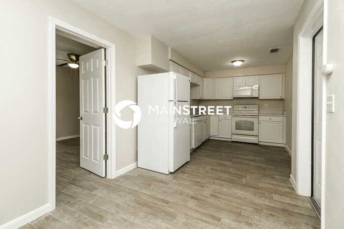 2065 West Parkway - Photo 5 of 21