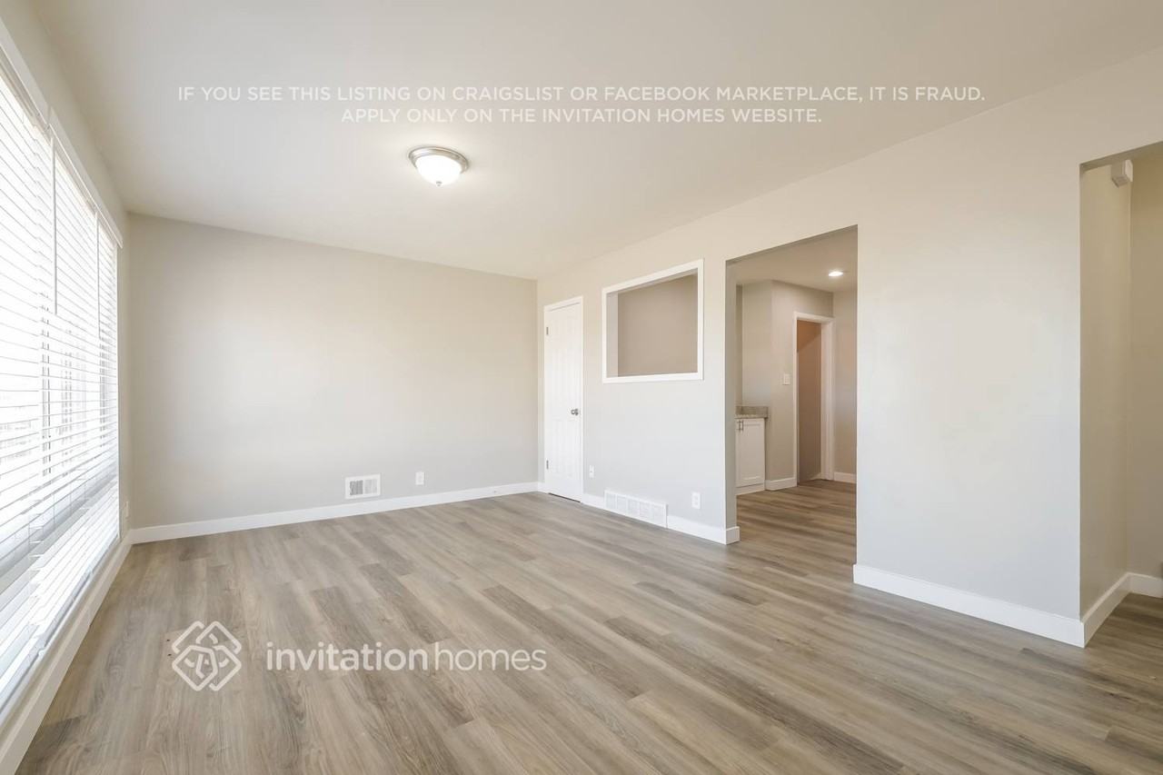 10849 Murray Dr - Photo 5 of 18