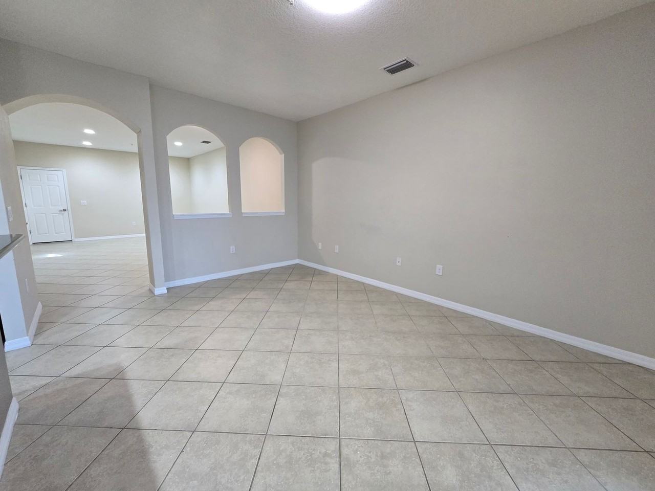 5490 Soapstone Pl - Photo 5 of 30