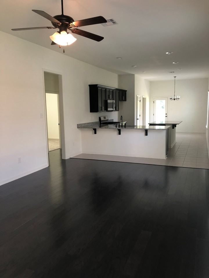 774 Sehdeva Memorial Dr - Photo 4 of 24