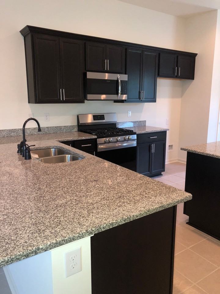 774 Sehdeva Memorial Dr - Photo 6 of 24