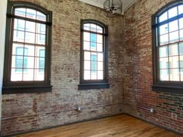 featured image of 1280 Simon Boulevard