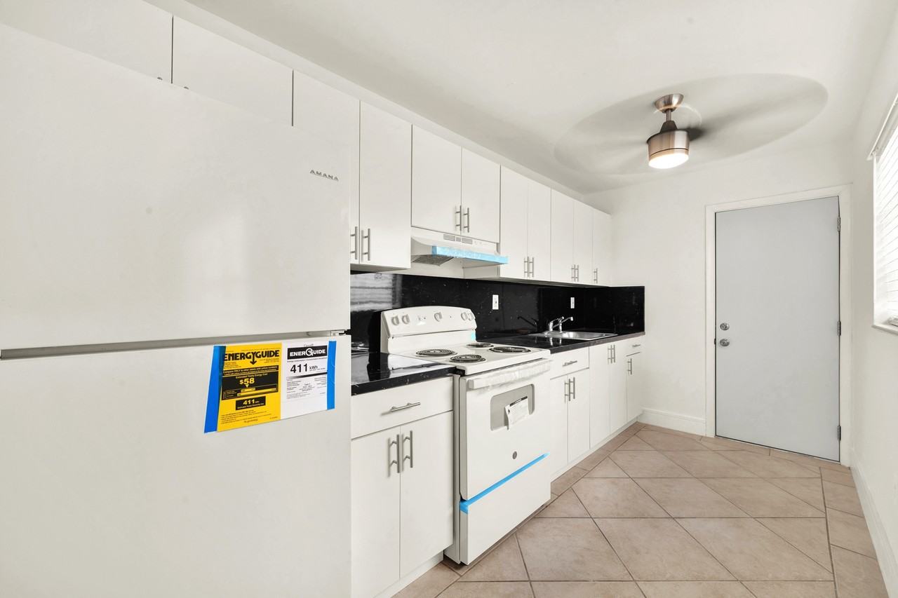 330-340 Madeira Ave. - Photo 3 of 11