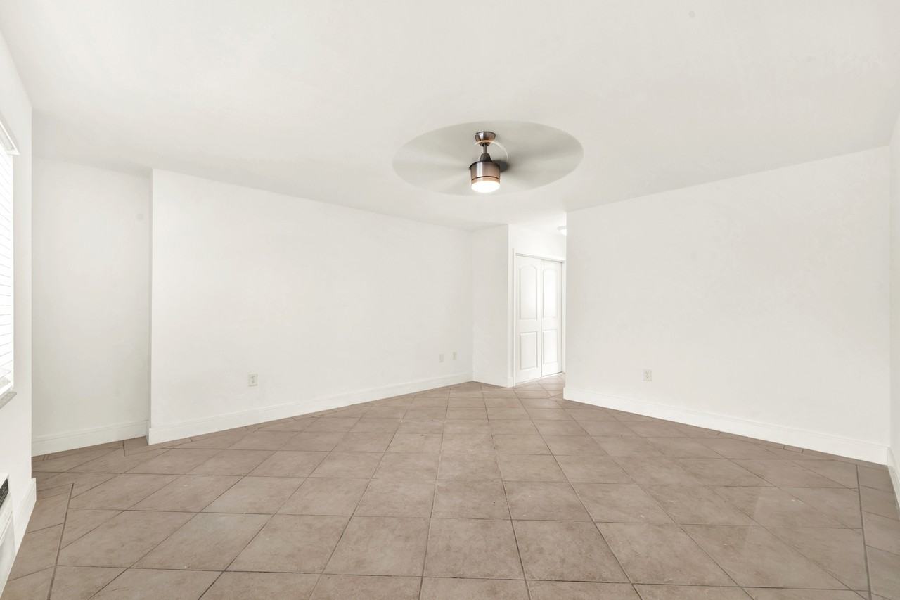 330-340 Madeira Ave. - Photo 5 of 11