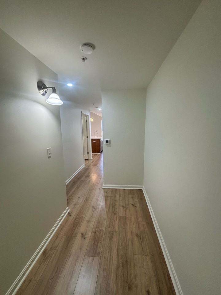 10639 Meeting Street - Photo 7 of 16