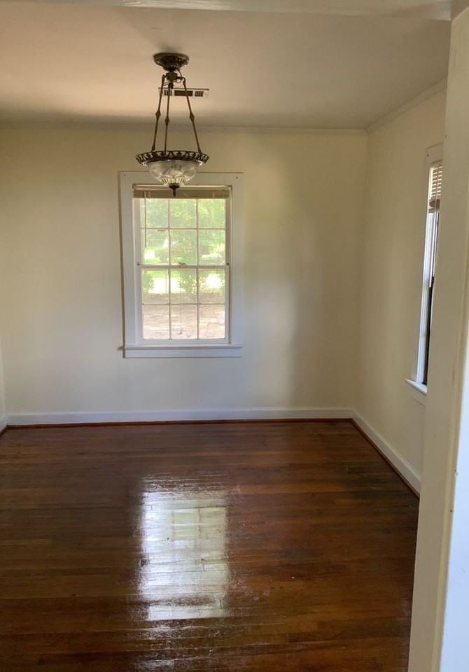 204 Thames Street - Photo 7 of 25