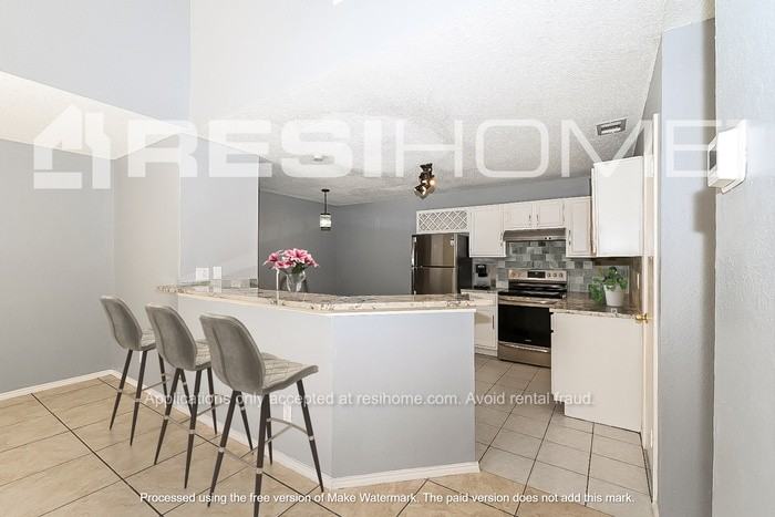 9420 Wolf Run Dr - Photo 3 of 19