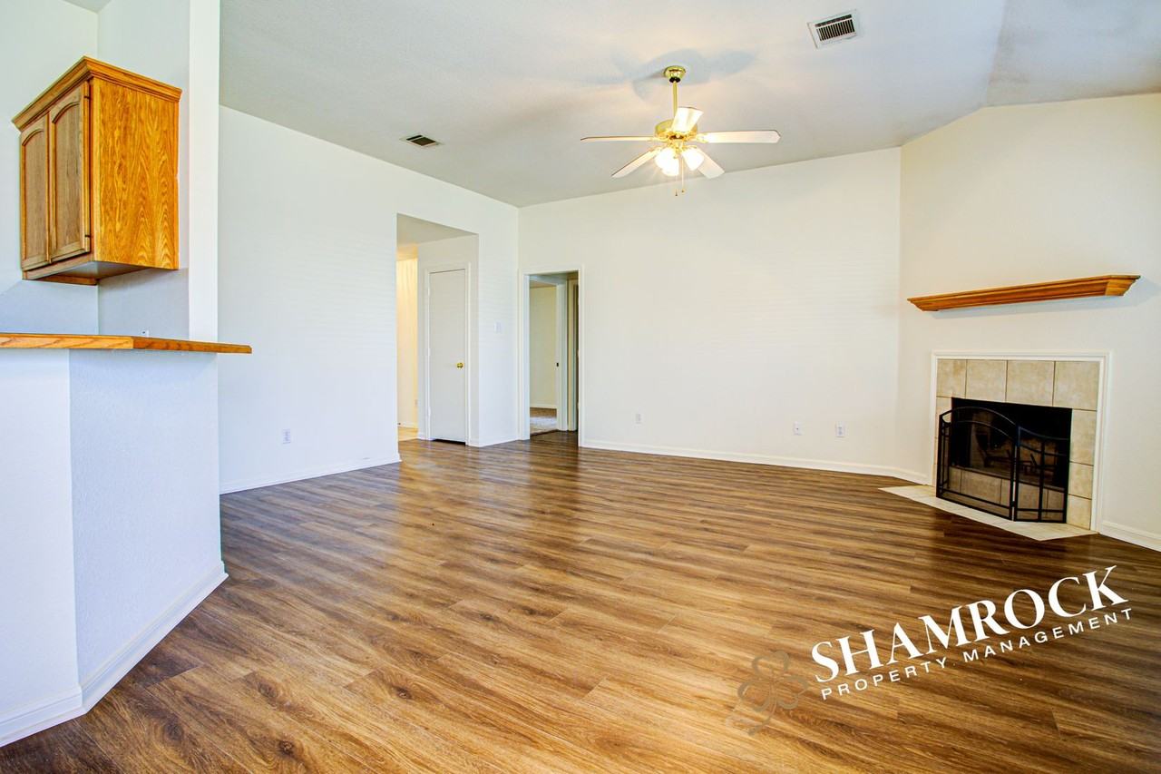 620 Park Ridge Rd - Photo 3 of 13