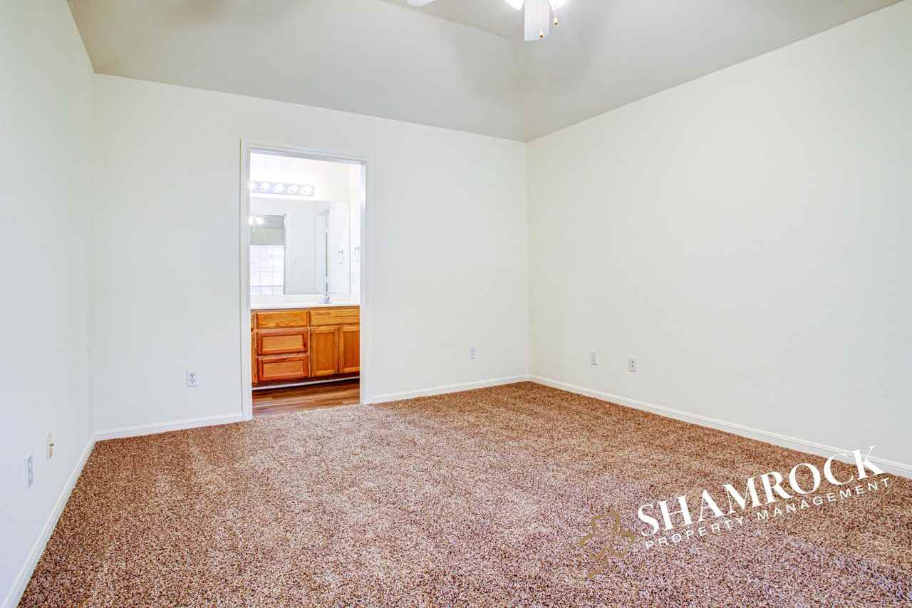 620 Park Ridge Rd - Photo 6 of 13