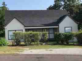 featured image of 1220 East 15th Street