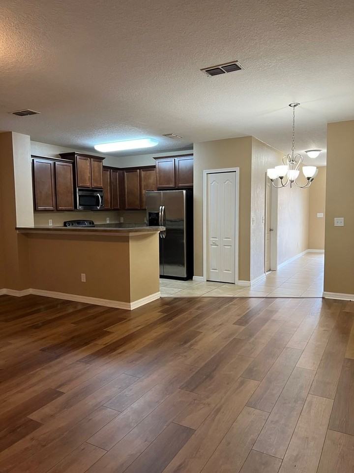 1537 Downy Birch Ln - Photo 7 of 21