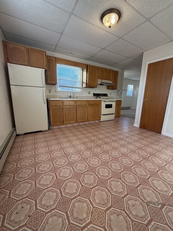 13 Achorn Street - Photo 3 of 21