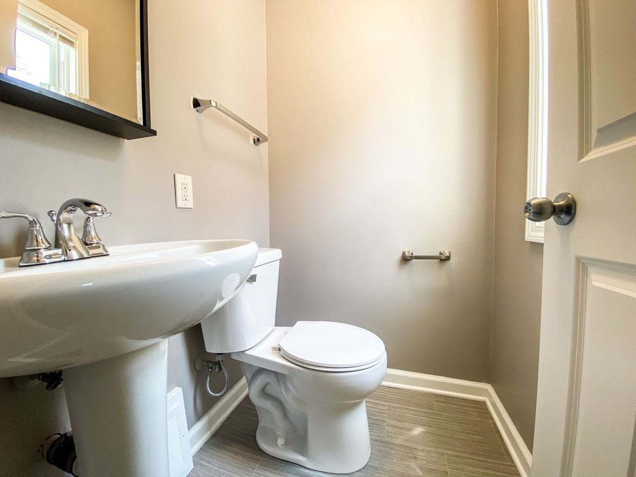 4920 N 25th St - Photo 3 of 13