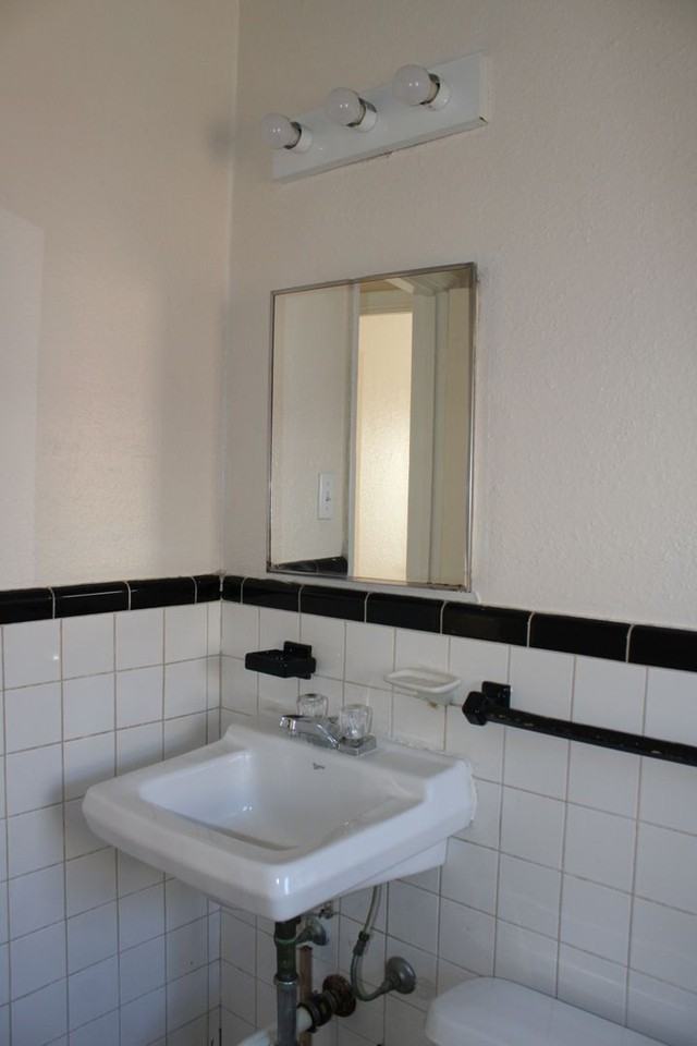 901 N Key Blvd - Photo 2 of 11