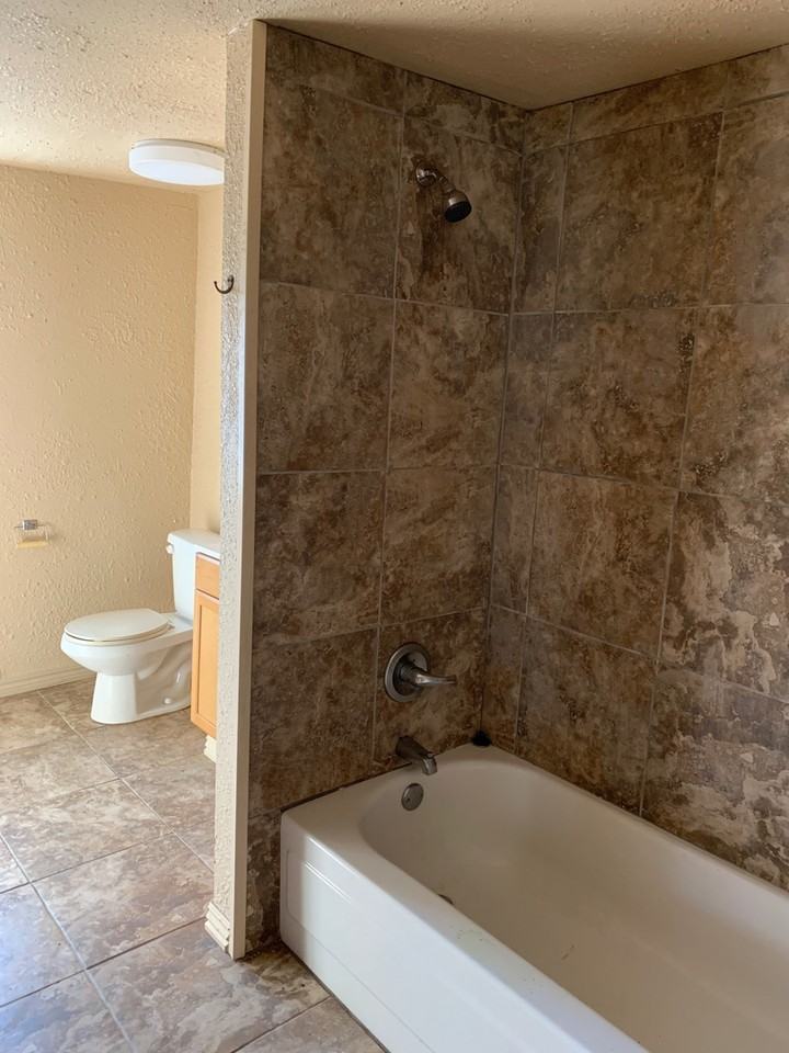 3204 Russell Street - Photo 2 of 6