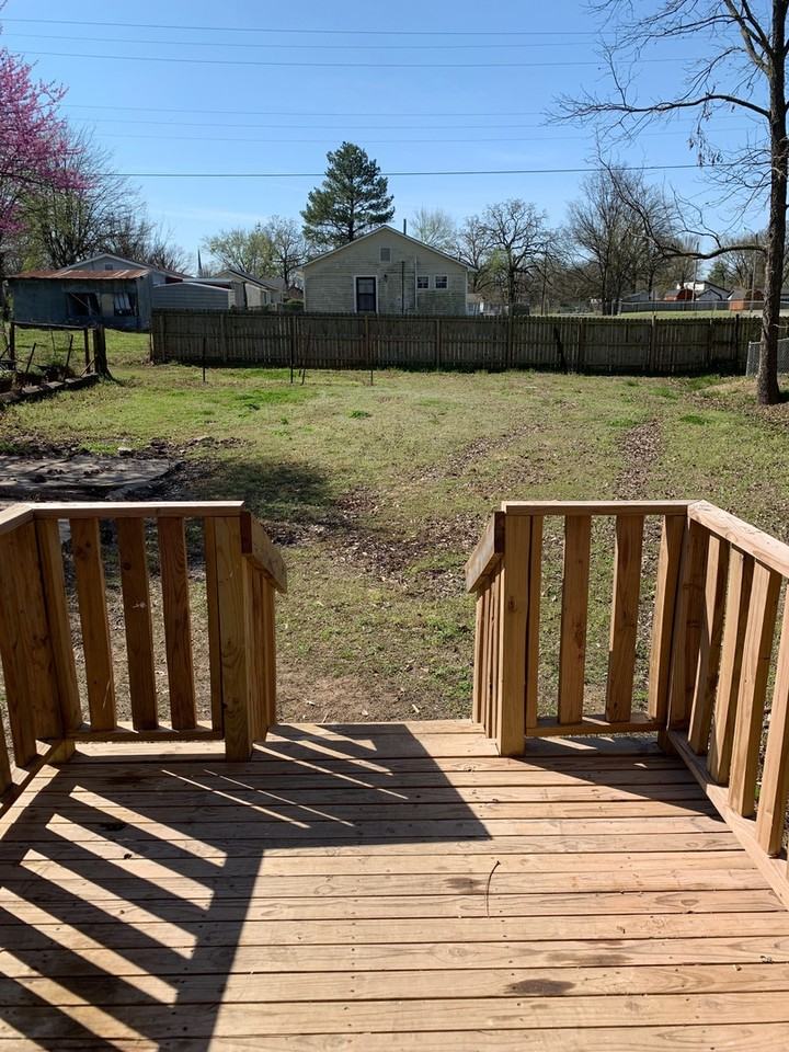 3204 Russell Street - Photo 3 of 6