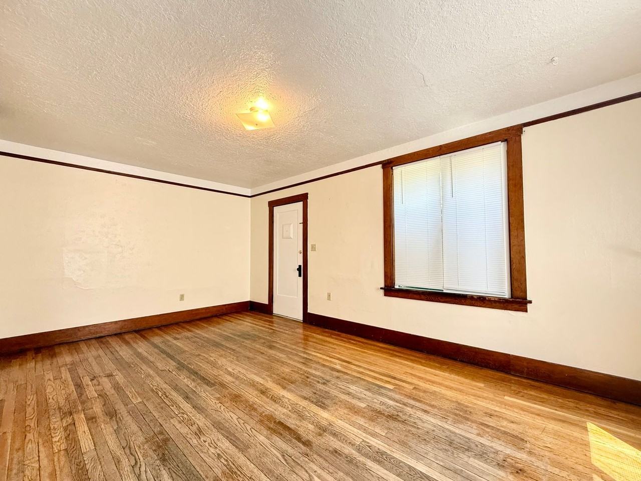 2512 North 2nd Street - Photo 2 of 15