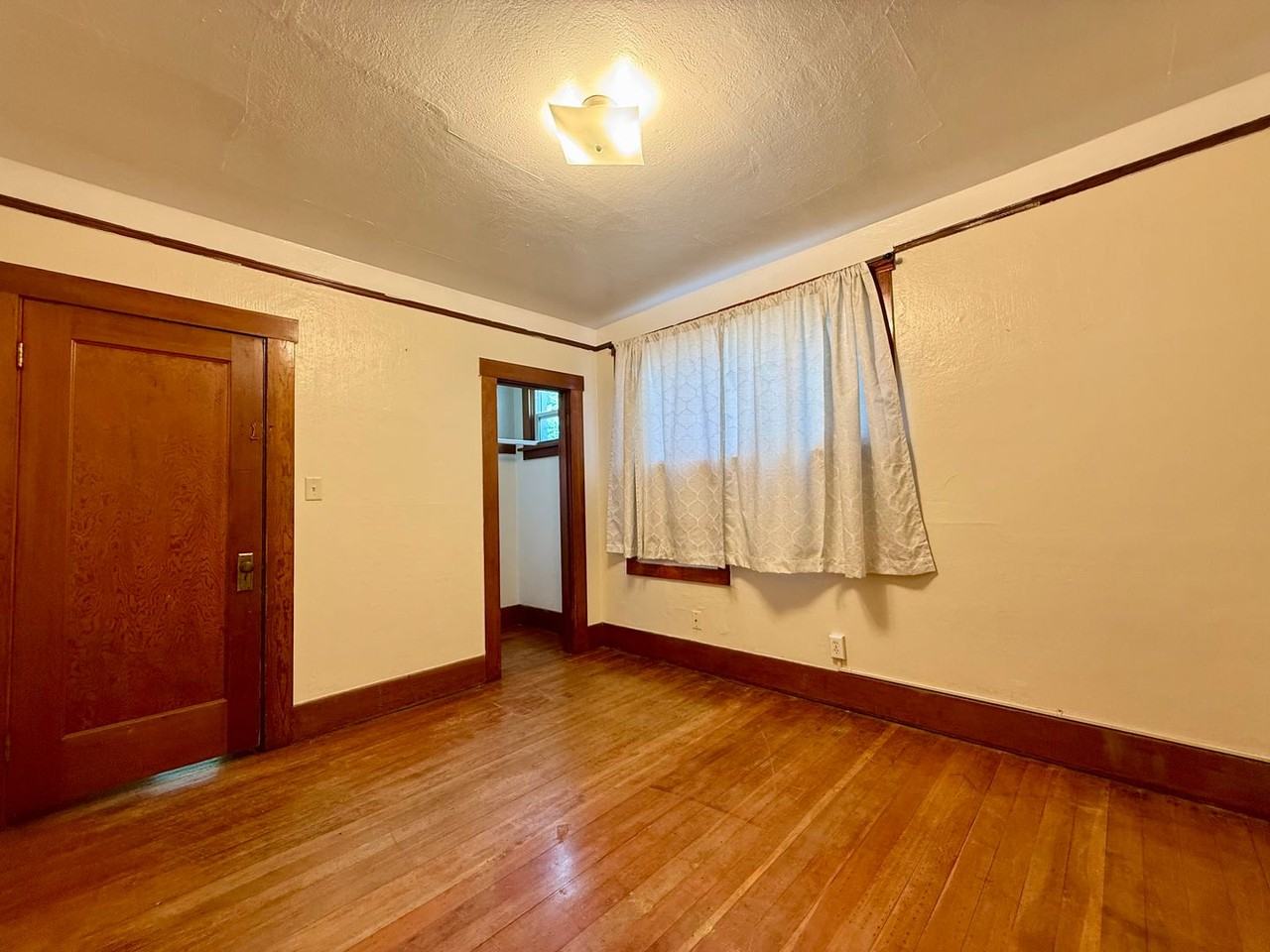 2512 North 2nd Street - Photo 4 of 15