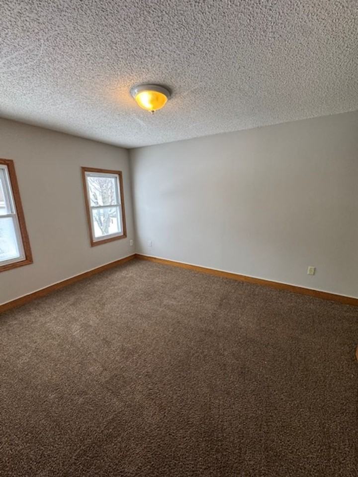 1223 Elm Street - Photo 4 of 7