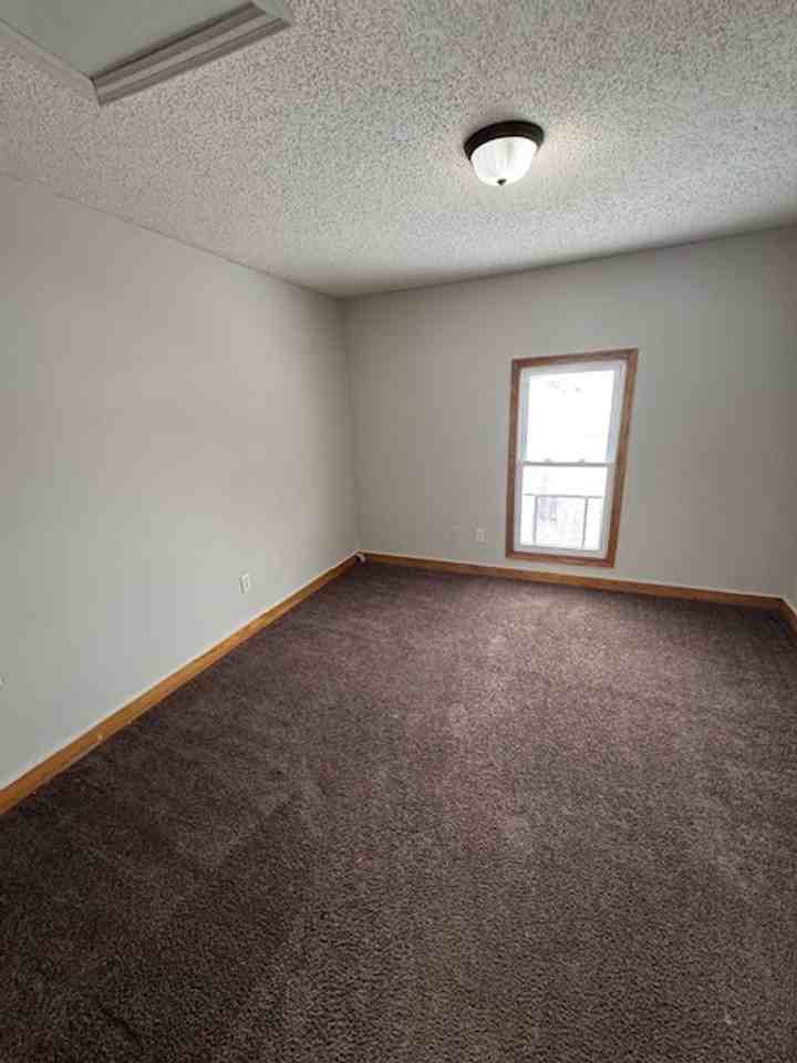 1223 Elm Street - Photo 6 of 7