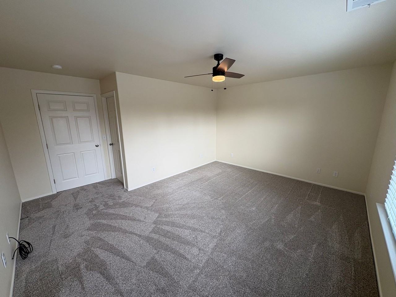 1155 Meadow Avenue - Photo 6 of 29