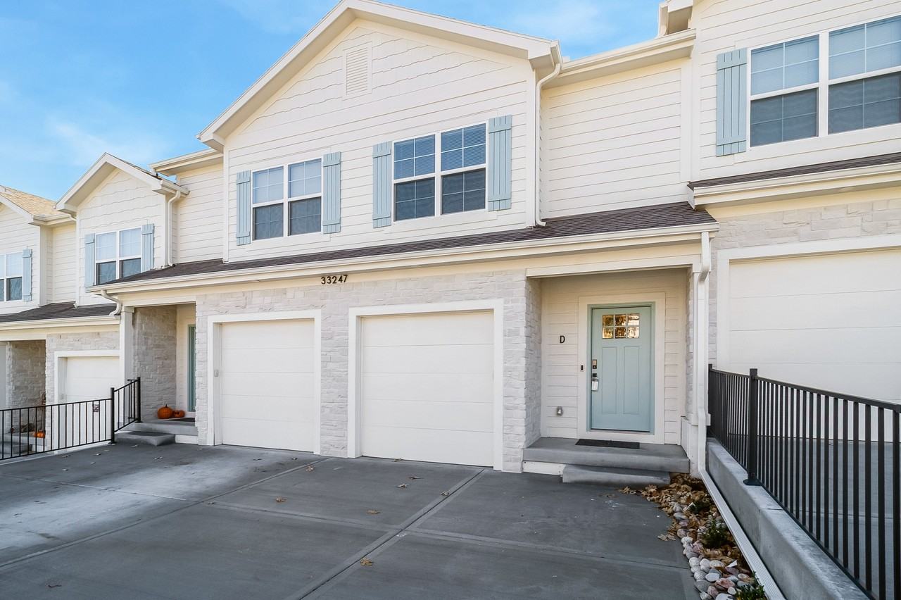 Eagle Creek Townhomes - Photo 4 of 50